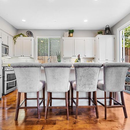 Brand New Listing - Windsor “Winetopia” Getaway Buitenkant foto