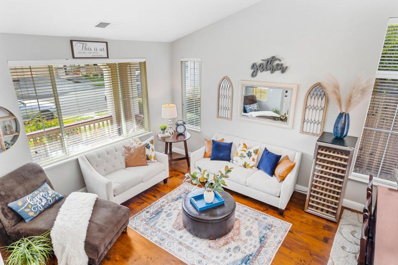 Brand New Listing - Windsor “Winetopia” Getaway Buitenkant foto