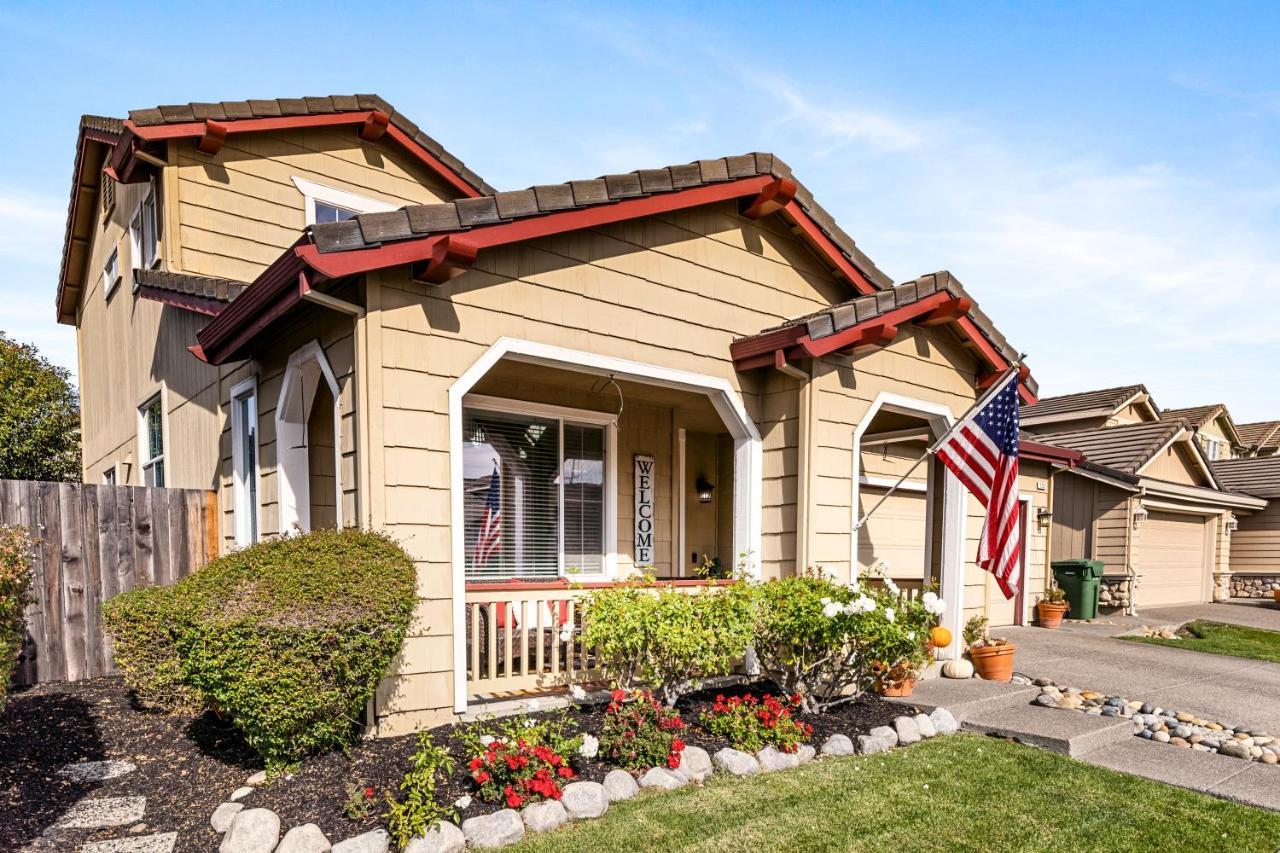Brand New Listing - Windsor “Winetopia” Getaway Buitenkant foto