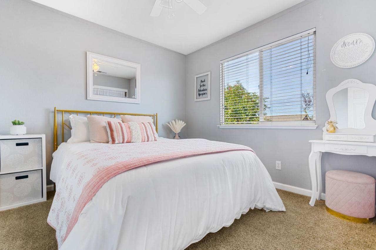 Brand New Listing - Windsor “Winetopia” Getaway Buitenkant foto